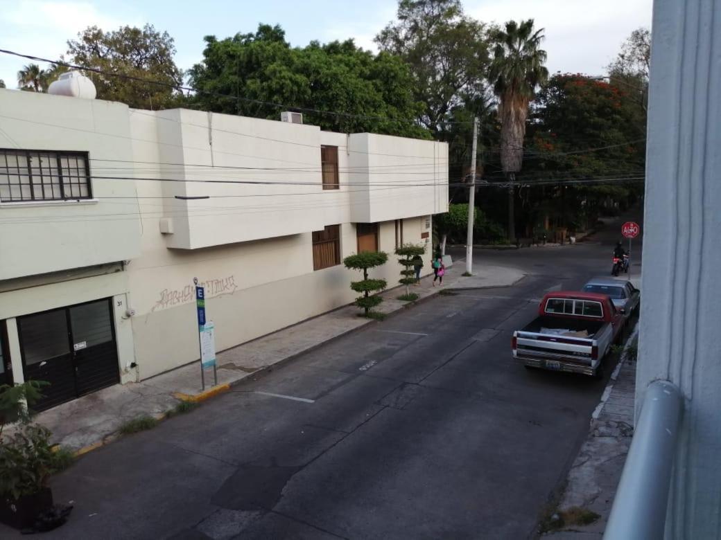 גואדלחארה Pule Pule Hostal Boutique מראה חיצוני תמונה