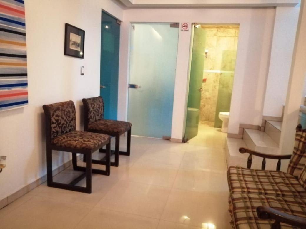 גואדלחארה Pule Pule Hostal Boutique מראה חיצוני תמונה