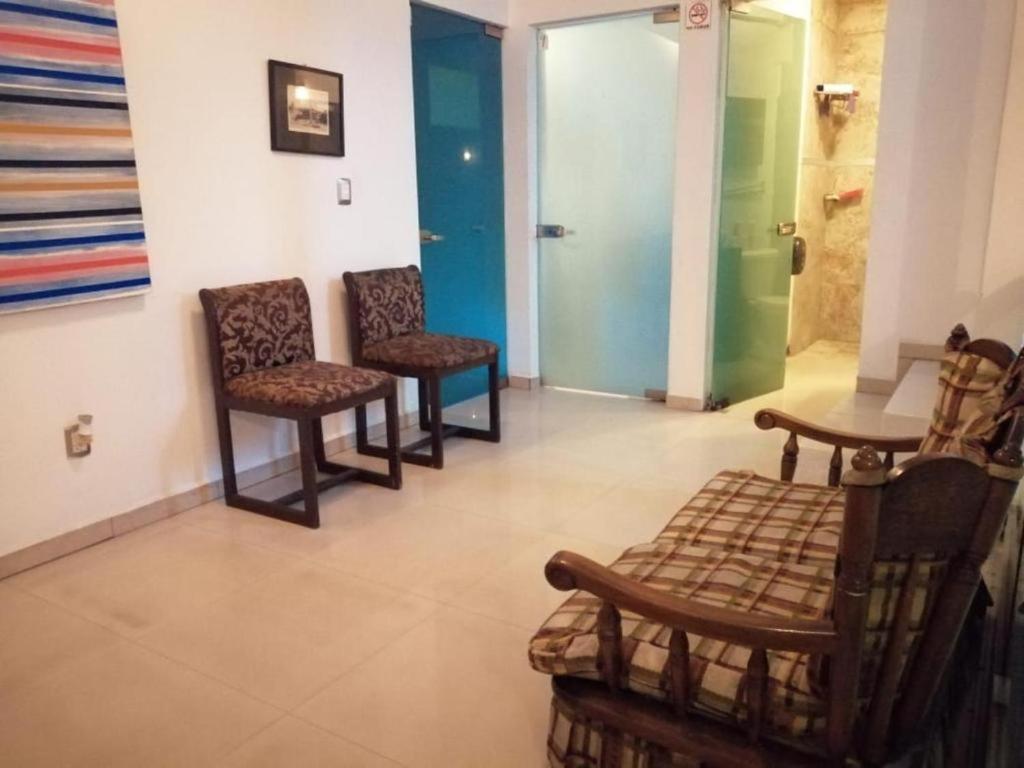 גואדלחארה Pule Pule Hostal Boutique מראה חיצוני תמונה